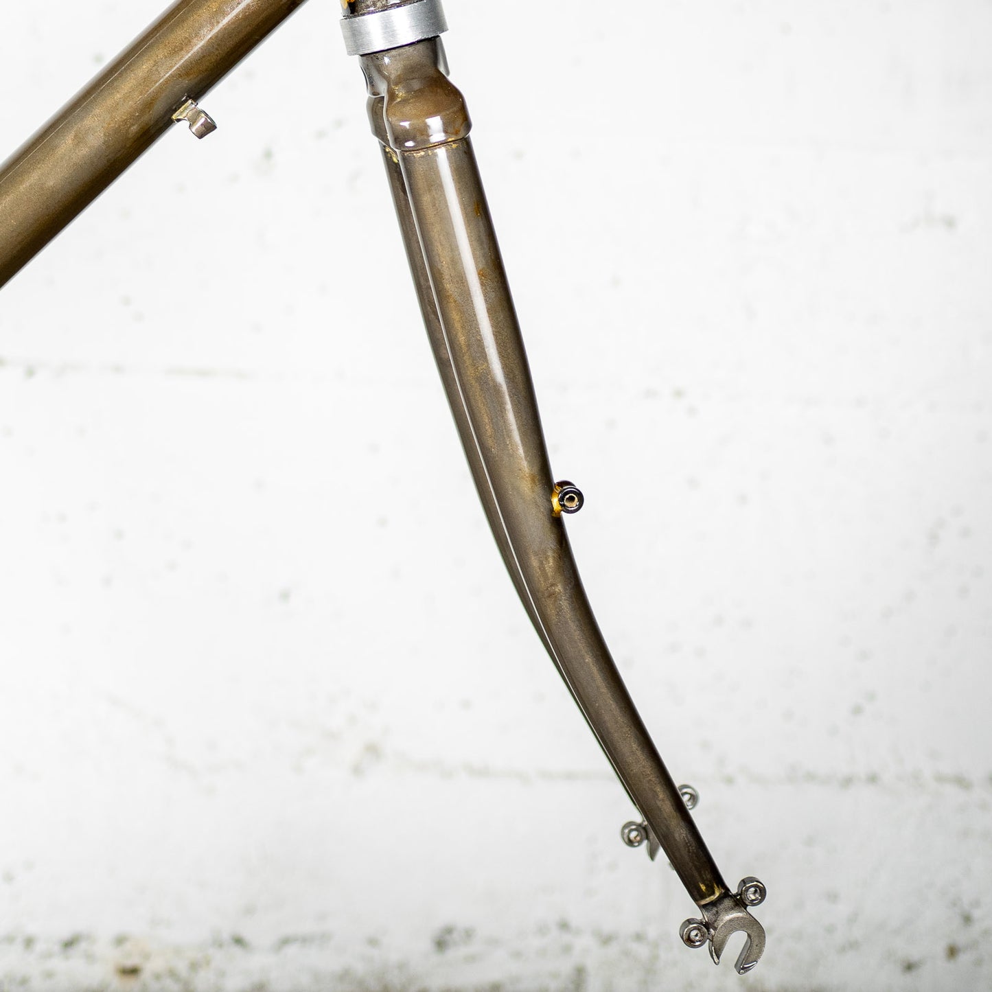 Fourche randonneuse - frein sur jante "grand étrier"