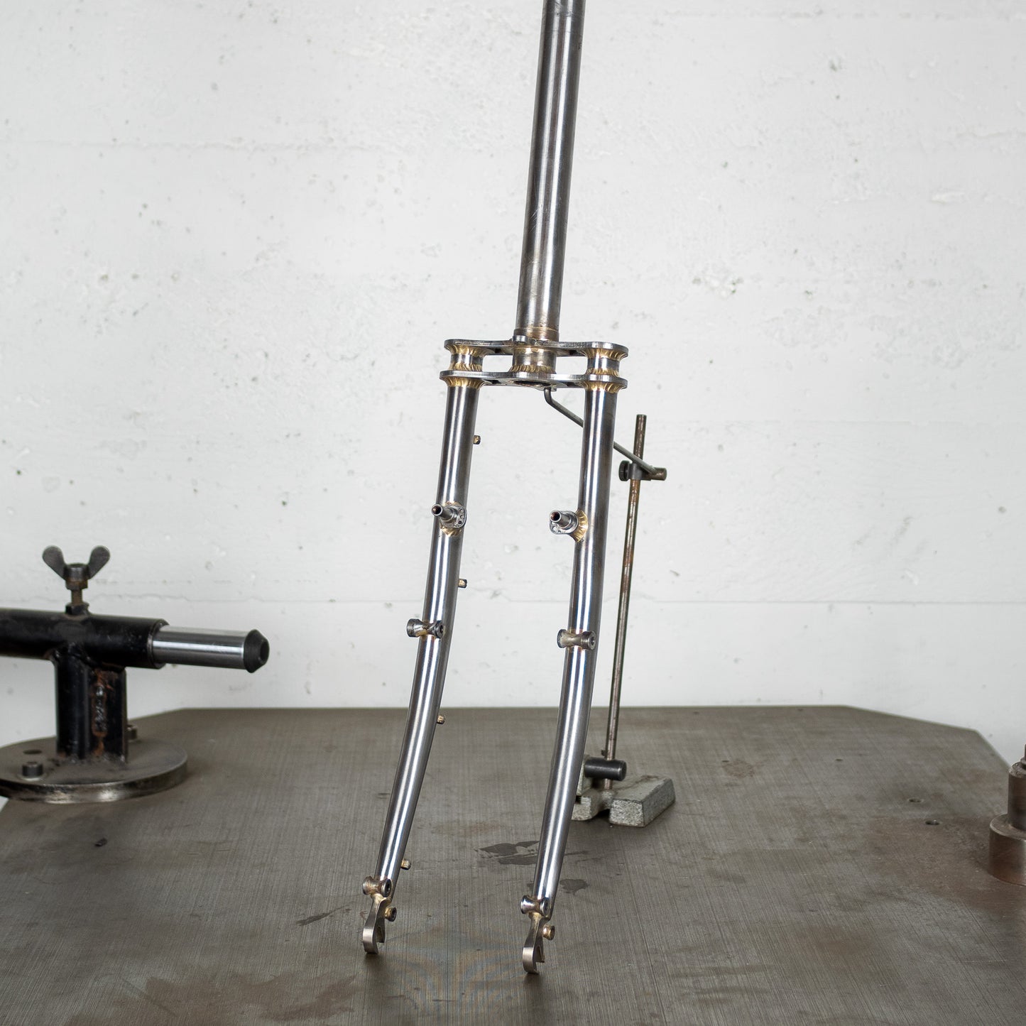 Fourche vélo de voyage - frein sur jante V-Brake