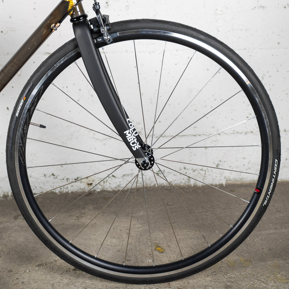 Roues route Alpin Plume - frein sur jante