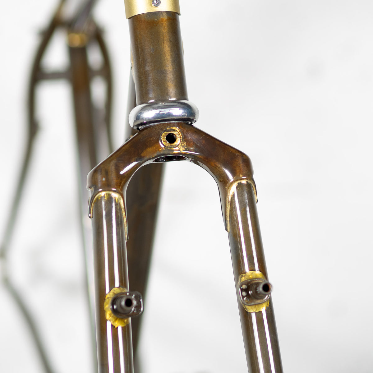 Fourche randonneuse - frein sur jante v-brake ou cantilever